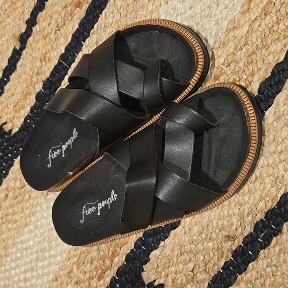 Free People Shoes - Free People Black Cork Bed Flat Sandals, Leather Upper, VGUC, Sz6, Comfort